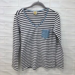 Stripe pocket long sleeve top